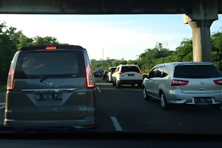 Ket. Foto: Jasa Marga Menyatakan Jika Lebih dari 600 Ribu Kendaraan Meninggalkan Jabotabek untuk Rentang Waktu dari Tanggal 7 hingga 10 Februari 2024