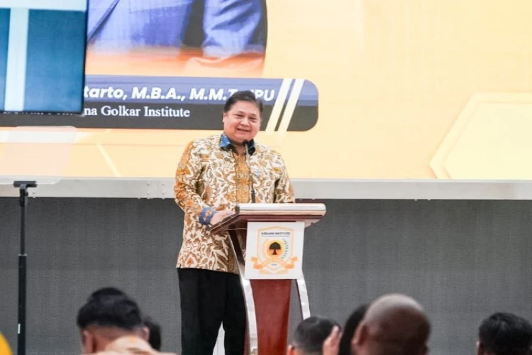Ket. Foto: Airlangga Hartarto Menyatakan Jika Keberadaan Partai Golkar Akan Memperkuat Postur Pemerintahan