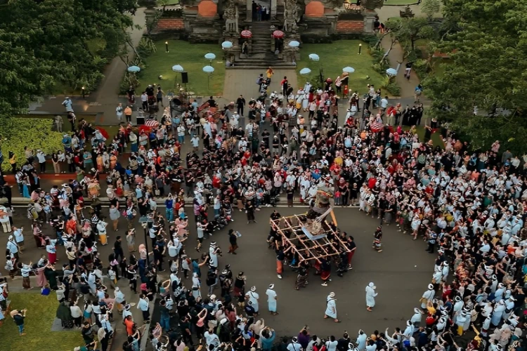 Ket. Foto: TMII Menyiapkan Pos Kesehatan untuk Menyambut Wisatawan yang Datang dalam Rangka Libur Lebaran 2024