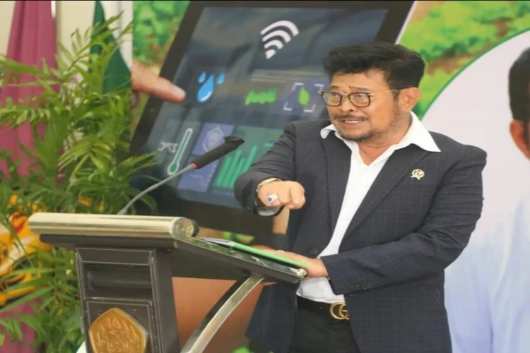 Syahrul Yasin Limpo (SYL) divonis pidana 10 tahun penjara dan denda sebanyak Rp300 juta subsider 4 bulan kurungan.