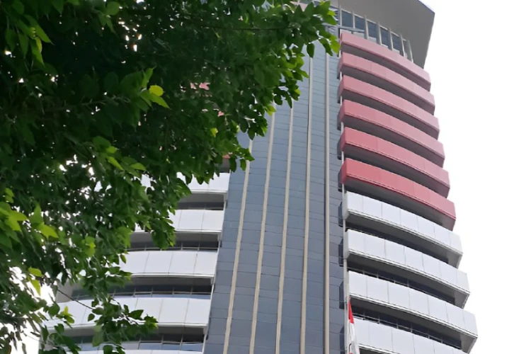 Ket. Foto: Gubernur Maluku Utara yang Terjaring OTT KPK Ditangkap di Hotel Jakarta Selatan Kemarin Sore (Foto/Gmaps/Rhoma)