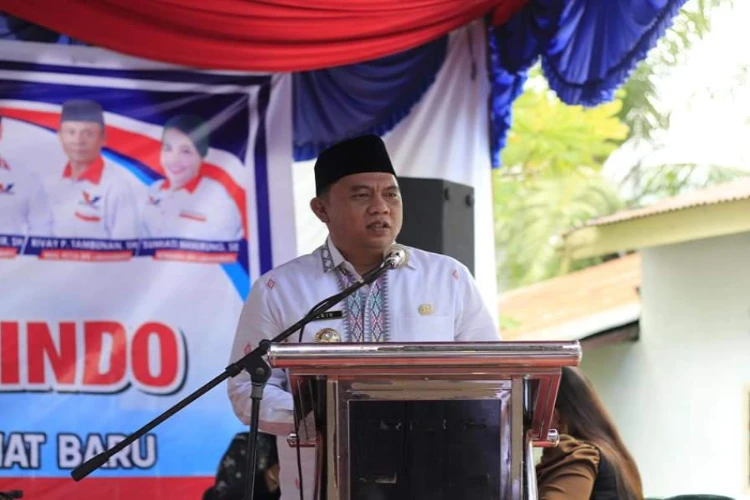 Ket. Foto: Bupati Labuhanbatu Dikabarkan Telah Tiba di KPK Jumat Pagi Tadi (Foto/X/@ErikAdtrada)