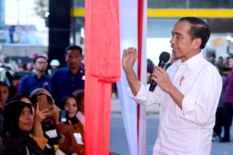 Ket. Foto: Presiden Jokowi Diketahui Didesak untuk Segera Mencopot Kepala BP2MI