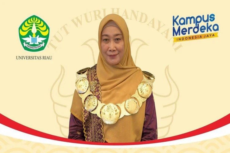 Rektor Universitas  Riau akhirnya buka suara usai laporkan mahasiswanya yang kritik kebijakan UKT.