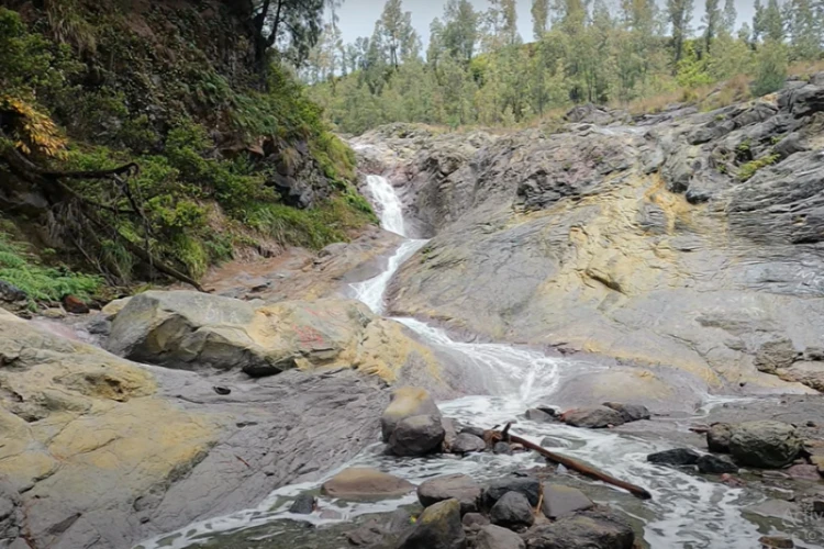 Ket Foto: Air Terjun Kali Pahit di Jawa Timur