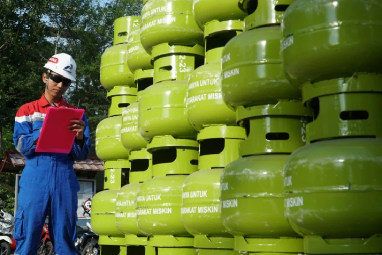 Polda Bali sebut gudang gas LPG yang baru saja mengalami kebakaran dulu pernah digrebek karena ada dugaan pengoplosan.