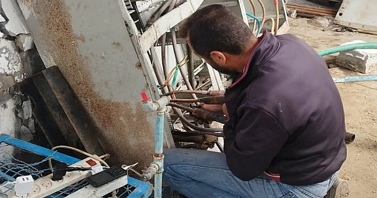Ket. Foto: Pasukan Pendudukan Penjajah Israel Mencabut Pohon Zaitun Milik Penduduk Desa Oadla di Sebelah Selatan Nablus