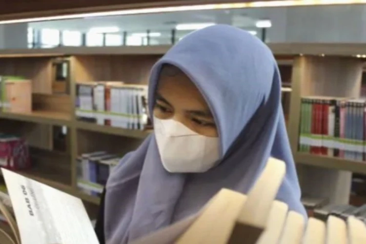 Ket. Foto: Pemkab Purwakarta Melengkapi Koleksi Buku Bacaan dengan Tema Sastra, Seni dan Agama di Perpustakaan Daerah