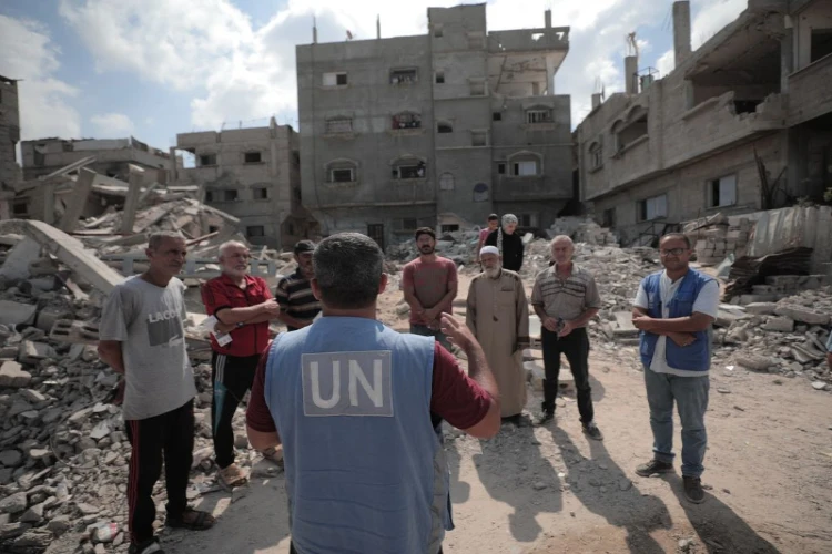 Ket. Foto: Hampir 1 Juta Shekel Disita Pasukan Penjajah Israel dari Sebuah Toko Penukaran Uang di Hebron Tepi Barat