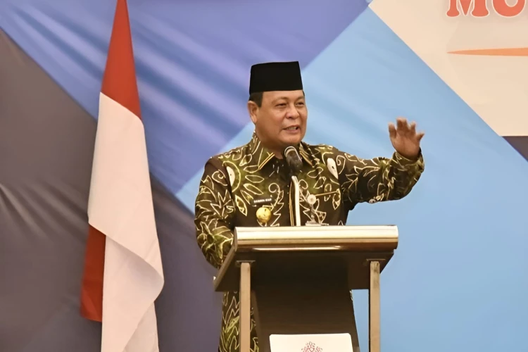 Putusan praperadilan menguntungkan Sahbirin Noor, membatalkan status tersangka KPK dalam kasus dugaan suap.