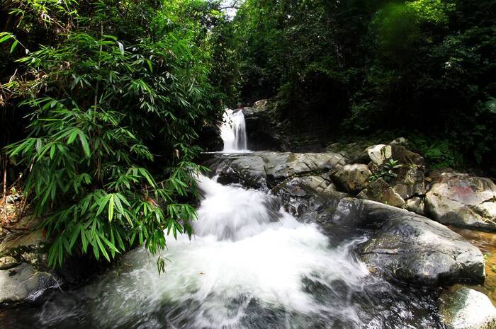 <p>Ket Foto: Foto Air Terjun Tumaung (Foto/Instagram/@menurut_saya)</p>
