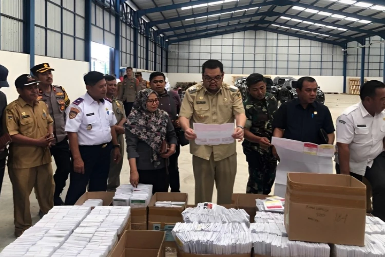 Ket. Foto: KPU Parigi Moutong Dilaporkan Menyelenggarakan Pelepasan Pendistribusian Logistik Pemilu 2024