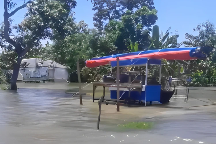 Ket. Foto: Kepala BNPB Desak Para Korban Banjir Demak Ditempatkan dalam Pusat Pengungsian yang Terpusat