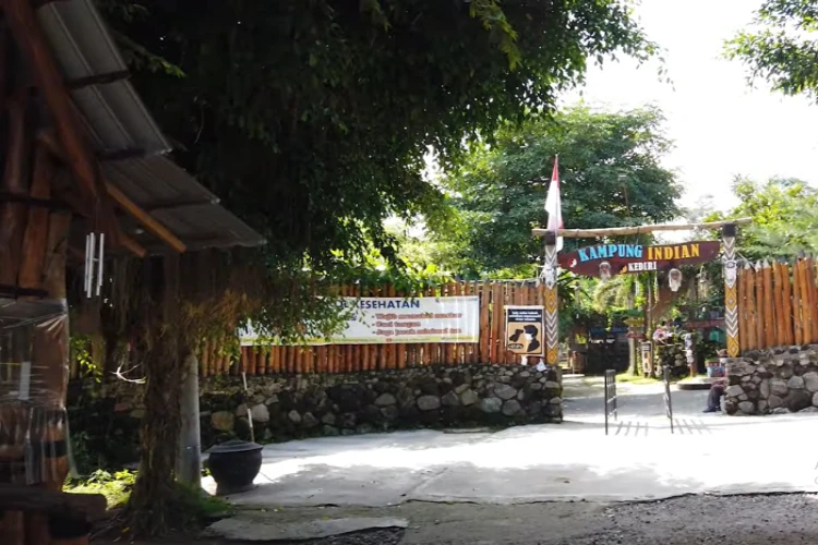 Ket Foto: Kampung Indian Kediri