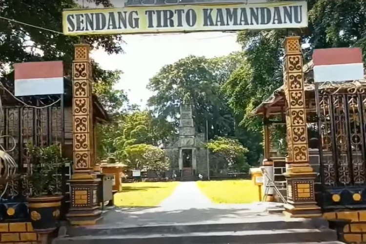 Ket Foto: Sendang Tirto Kamandanu di Kediri