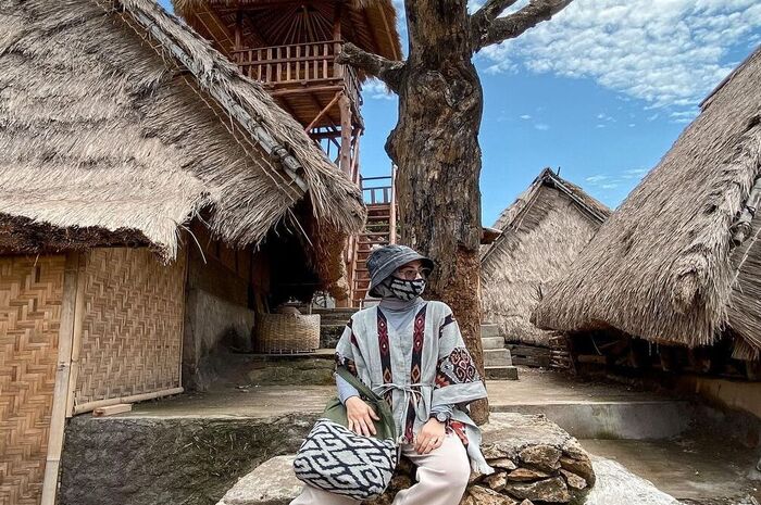 <p>Ket Foto: Pesona Desa Wisata Sade Lombok Tengah (Foto/Instagram/@henynraln)</p>
