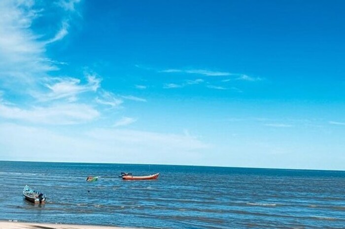 <p>Ket Foto: Pesona Pantai Binalatung Tarakan (Foto/Instagram/@kpknl.tarakan)</p>
