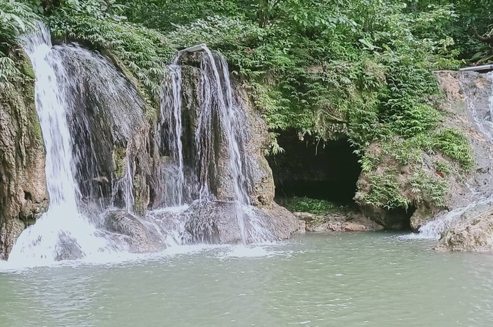 <p>Ket Foto: Foto Air Terjun Mangulek (Foto/Instagram/@vebyalmeko)</p>

