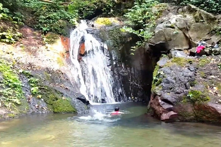 Ket Foto: Foto dari objek wisata Lombok, Mata Air Kakong (Foto/Youtube/Yanta PS)