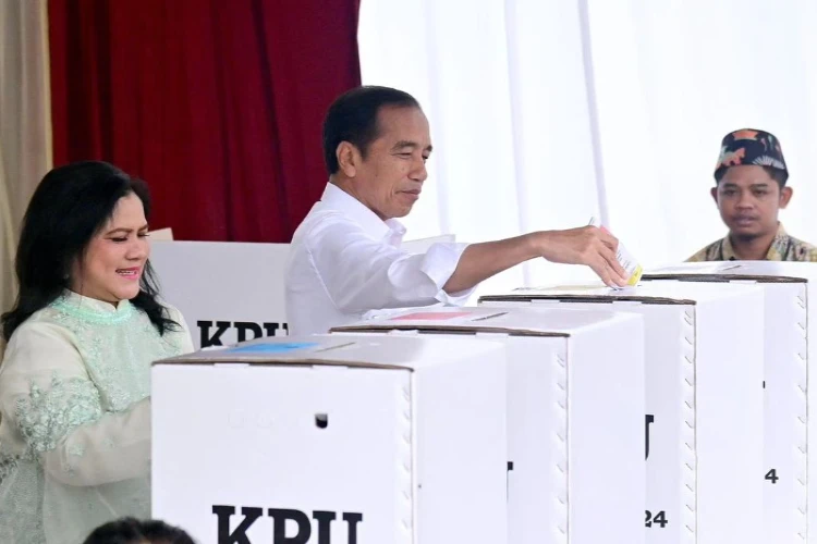 Ket. Foto: Presiden Jokowi Mengakui Belum Memutuskan Nama yang Akan Menjadi Menkopolhukam Definitif