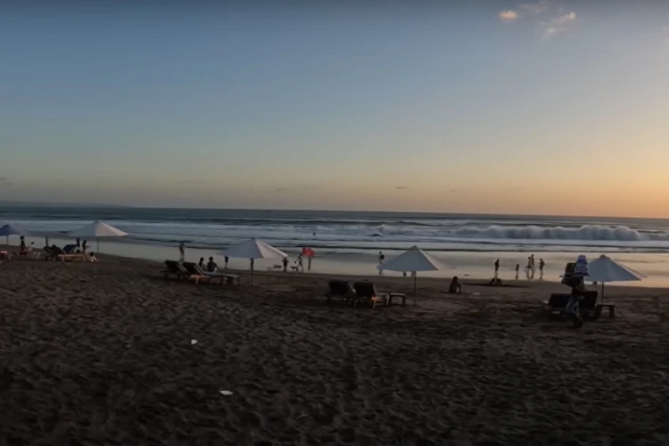 Ket Foto: Pantai Batu Belig