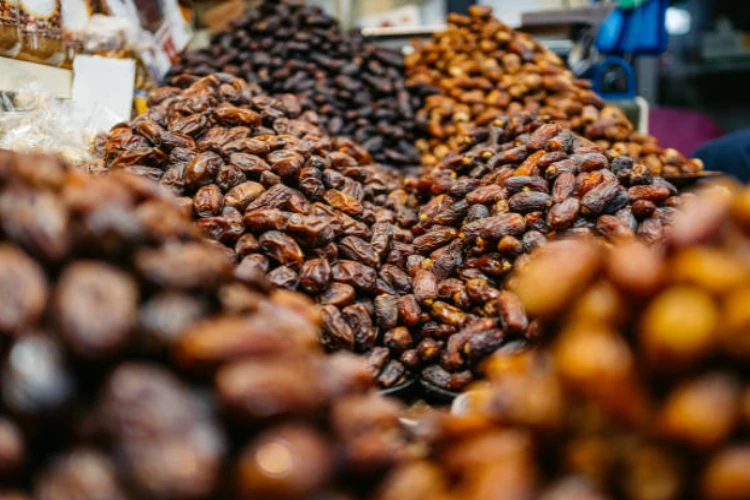 Ket. Foto: Stok Berbagai Jenis Kurma yang Biasanya Dibeli oleh Masyarakat Dikabarkan Kosong di Kediri