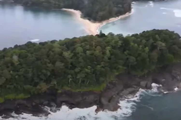 Ket Foto: Pantai Menye di Aceh dengan Pesona Menarik