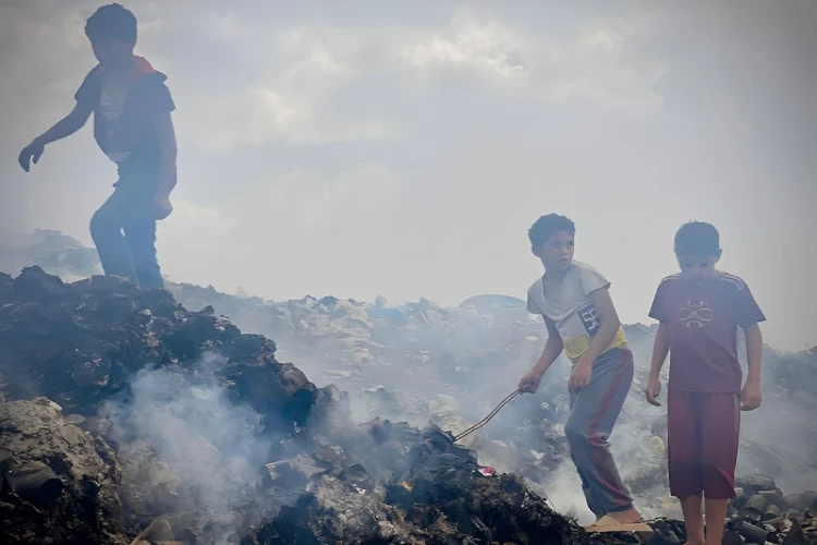 Ket. Foto: Penjajah Israel Telah Melakukan Lebih dari 3300 Pembantaian di Jalur Gaza
