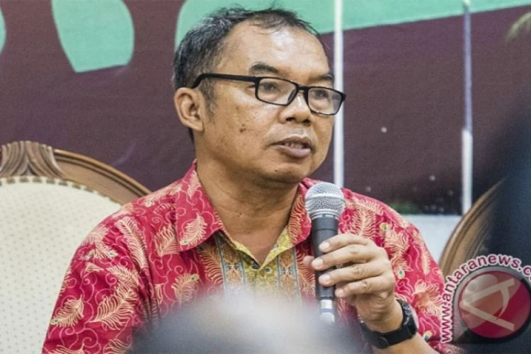 Ket. Foto: YLKI Menyampaikan Pelaku dari Kasus Peredaran Camilan Anak Asal Cina yang Ilegal Harus Ditelusuri dan Diproses Hukum