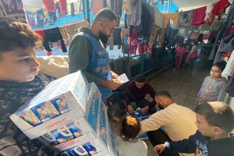 Ket. Foto: Warga Palestina Dilaporkan Berjuang untuk Kembali Menghidupkan Pasar di Kamp Pengungsi Jabalia (Foto/X/@UNRWA)