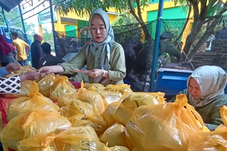 Ket. Foto: Pemerintah Kabupaten Parigi Moutong Menggelar Gerakan Pangan Murah