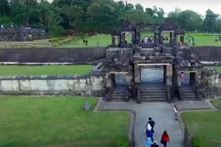 Ket Foto: Istana Candi Ratu Boko