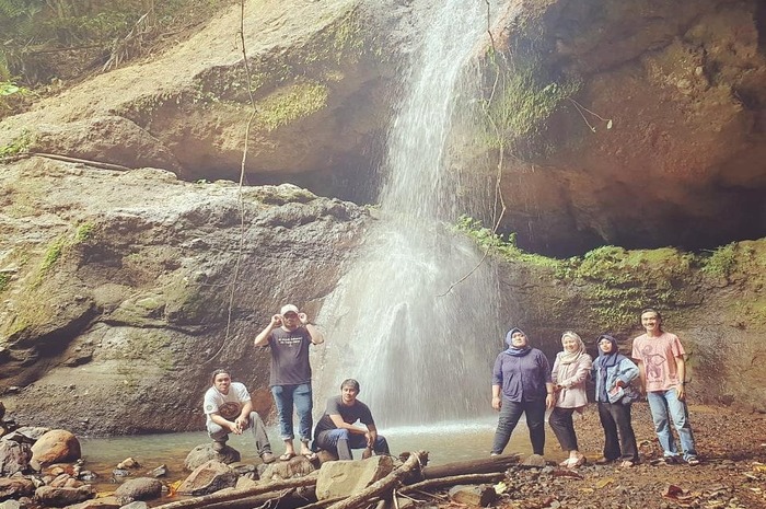<p>Ket Foto: Foto Air Terjun Lubuk Mantuk (Foto/Instagram/@gabrielberee)</p>

