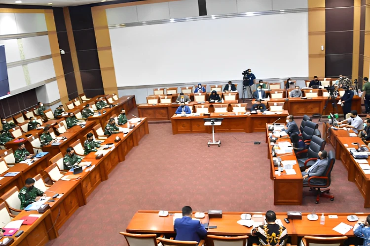 Ket. Foto: DPR Melaksanakan Rapat Paripurna Pembukaan Masa Persidangan III di Hari Selasa Ini (Foto/GMaps/Tommy Hutomo)