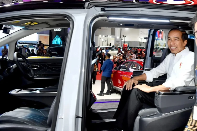 Ket. Foto: Presiden Jokowi Menyatakan Harga Beras yang Naik Adalah Dampak dari Krisis Pangan yang Melanda Dunia