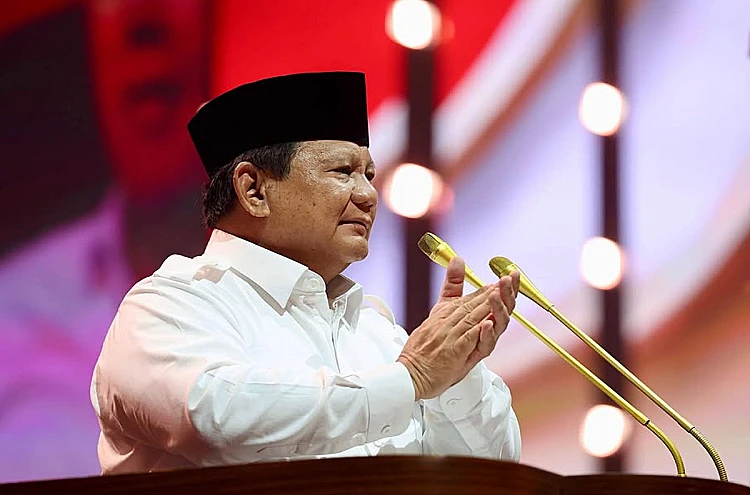 Potret Presiden Prabowo Subianto yang hadir dalam puncak perayaan HUT ke-17 Partai Gerindra