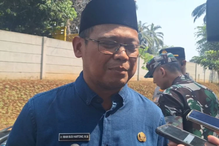 Ket. Foto: Wakil Wali Kota Depok Menyampaikan Aplikasi Depok Single Window Kini Telah Berjalan Normal Kembali