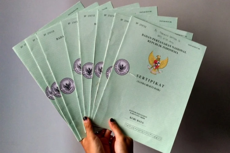Kasus pemalsuan sertifikat tanah di Bekasi mengungkap modus mafia yang merugikan masyarakat hingga Rp 3,9 miliar.