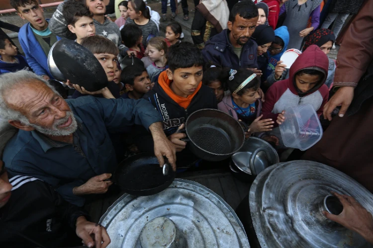 Ket. Foto: Pengungsi Palestina Mengakui Mereka Kini Kembali ke Kehidupan Primitif
