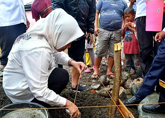 Ket. Foto: Pj Bupati Gorontalo Utara Mendukung Pembangunan Rumah Ibadah