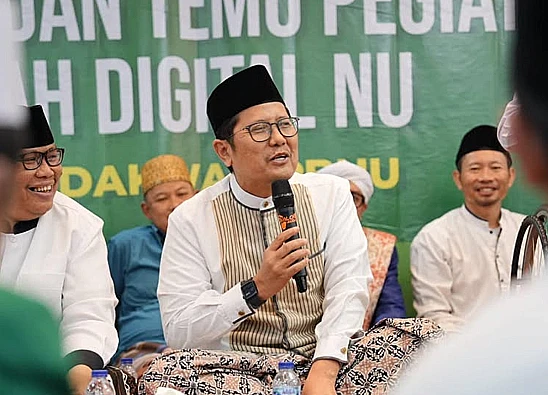 Potret Ketua MUI, KH Cholil Nafis yang baru-baru ini menyoroti usulan anggaran program MBG dari dana zakat