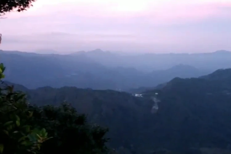 Ket Foto: Puncak Hanoman Kendalisodo di Pekalongan, Jawa Tengah