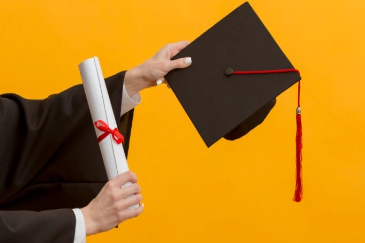 UKT di sejumlah universitas negeri naik ugal-ugalan, Aliansi BEM SI mengadu langsung ke DPR RI.