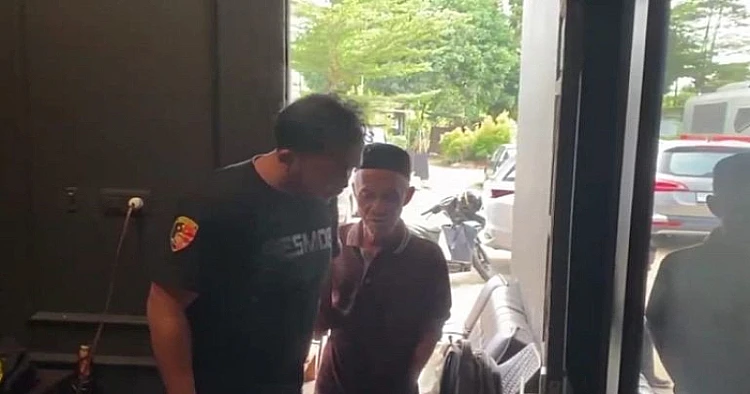 Ket. Foto: Pelaku Kasus Penipuan Casis Bintara Polisi Ditangkap Resmob Polda Sulawesi Selatan
