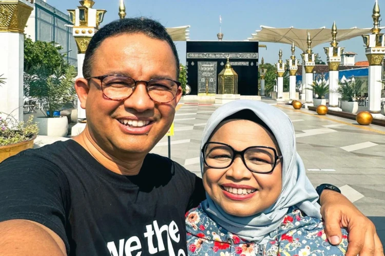 Foto Anies Baswedan dan sang istri, mantan Capres RI tersebut baru-baru ini ucapkan selamat ulang tahun kepada Presiden terlipih, Prabowo Subianto