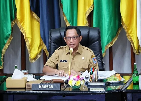 Potret Mendagri RI, Tito Karnavian yang baru-baru ini mengomentari wacana kepala daerah dipilih DPRD