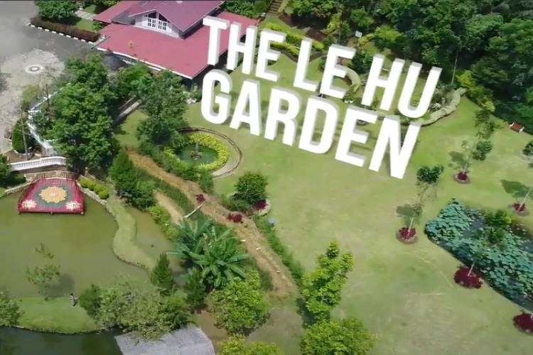 Ket Foto: The Le Hu Garden