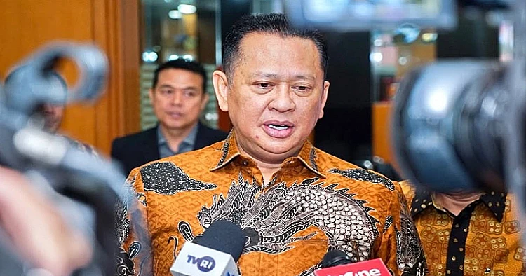 Potret Menteri Sekretaris Negara (Mensesneg) Prasetyo Hadi ketika sedang menyampaikan penjelasan