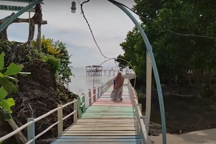 Ket Foto: Batu Lombeng