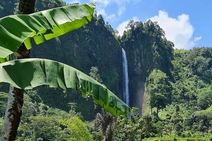 <p>Ket Foto: Foto pesona Curug Citambur Cianjur (Foto/Instagram/@abirama_camping_ground)	</p>
